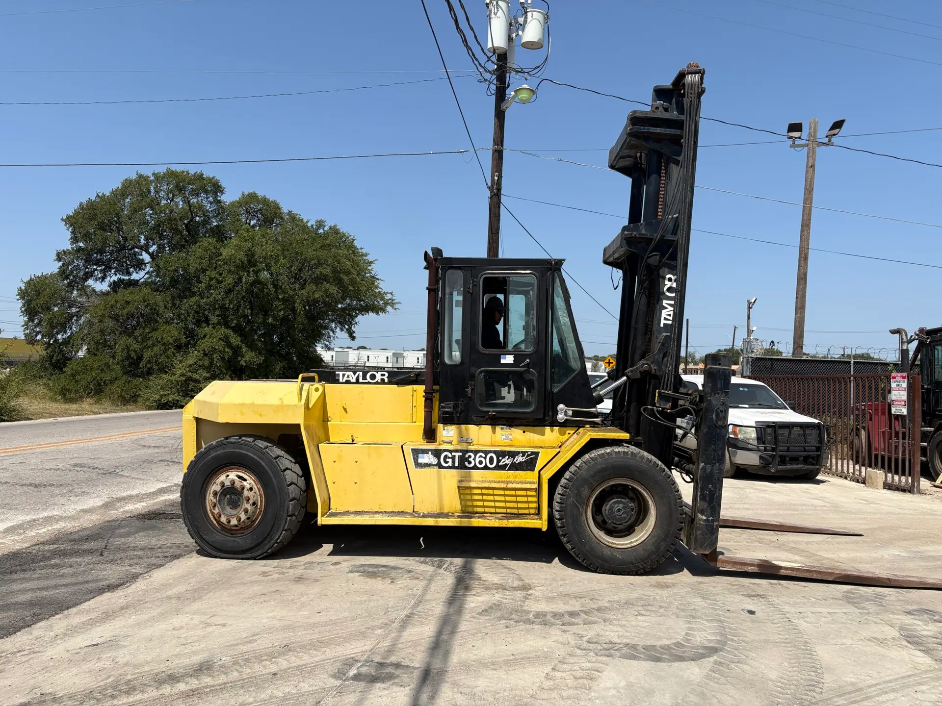 Forklift Capacity Rating Load Center Explained